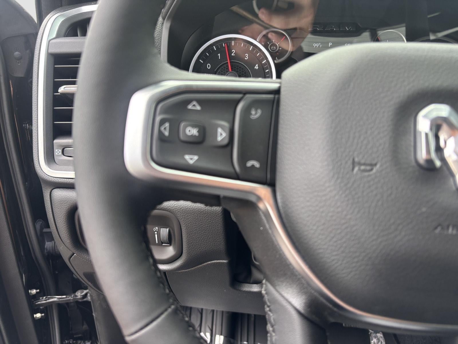 2026 RAM 1500 Big Horn Crew Cab 4x4 5'7' Box