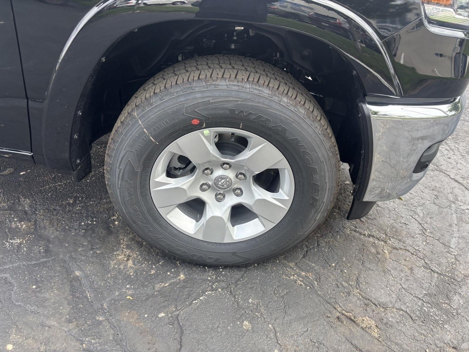 2026 RAM 1500 Big Horn Crew Cab 4x4 5'7' Box