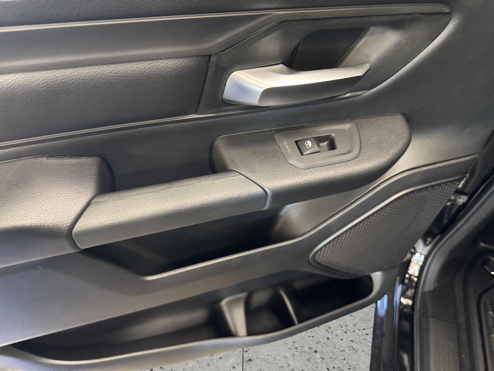 2026 RAM 1500 Warlock Crew Cab 4x4 5'7' Box