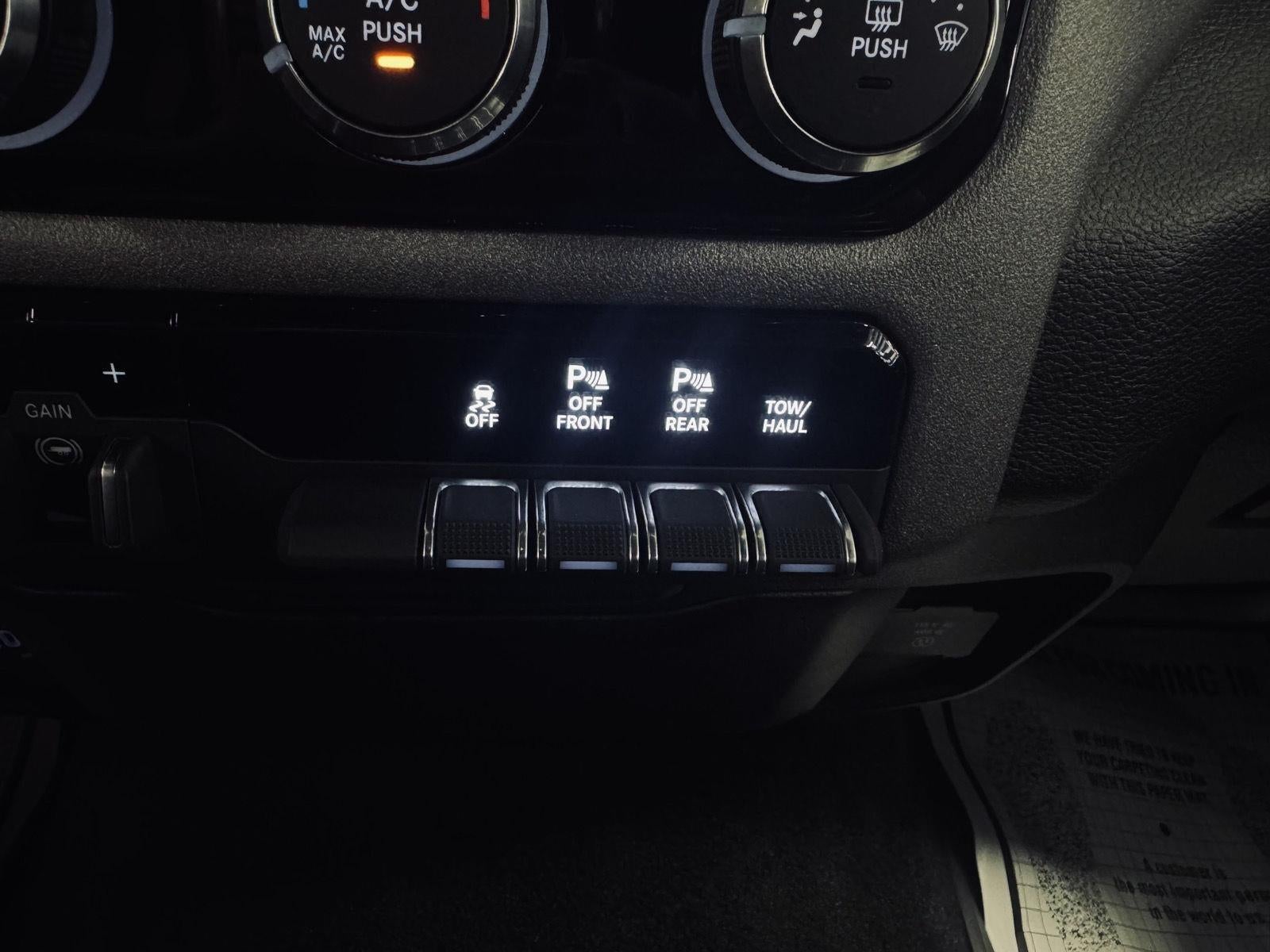 2026 RAM 1500 Warlock Crew Cab 4x4 5'7' Box