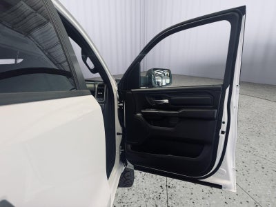 2026 RAM 1500 Warlock Crew Cab 4x4 5'7' Box