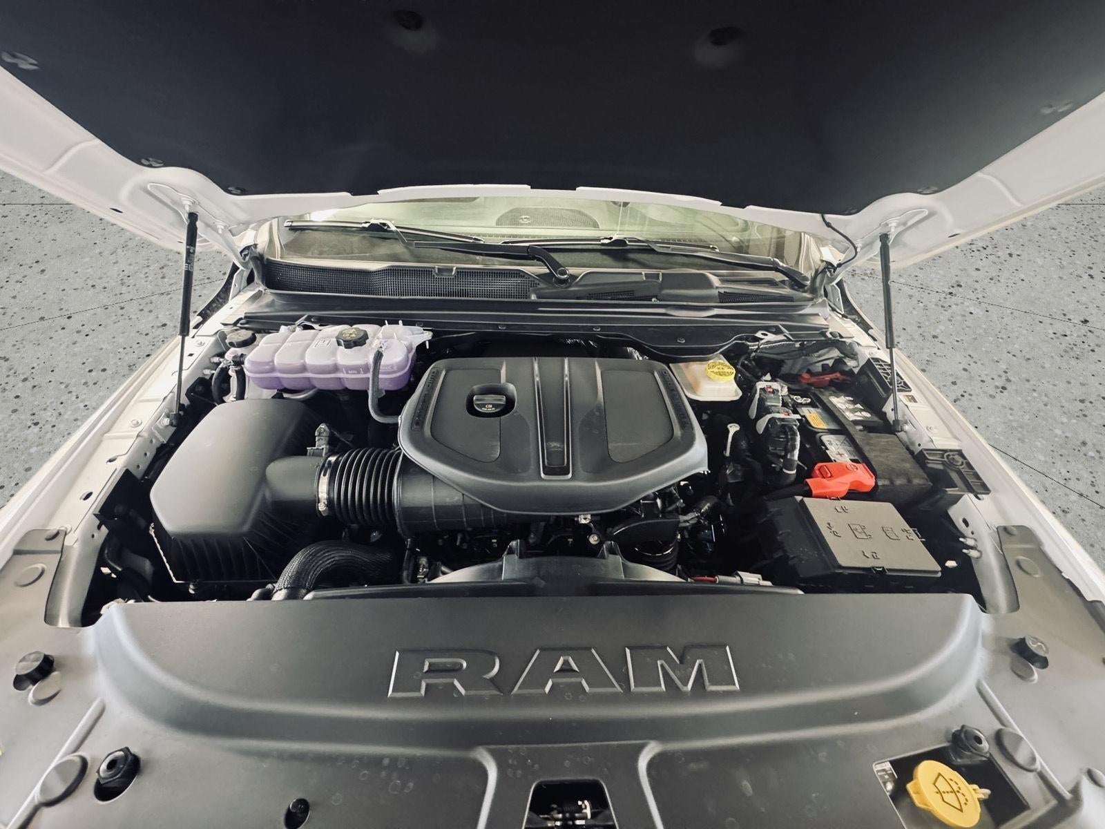 2026 RAM 1500 Warlock Crew Cab 4x4 5'7' Box