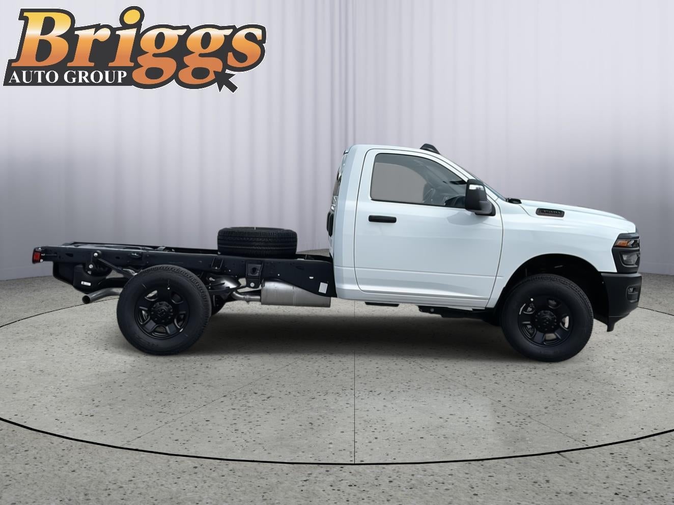 2026 RAM Ram 3500 Chassis Cab RAM 3500 TRADESMAN CHASSIS REGULAR CAB 4X4 60' CA