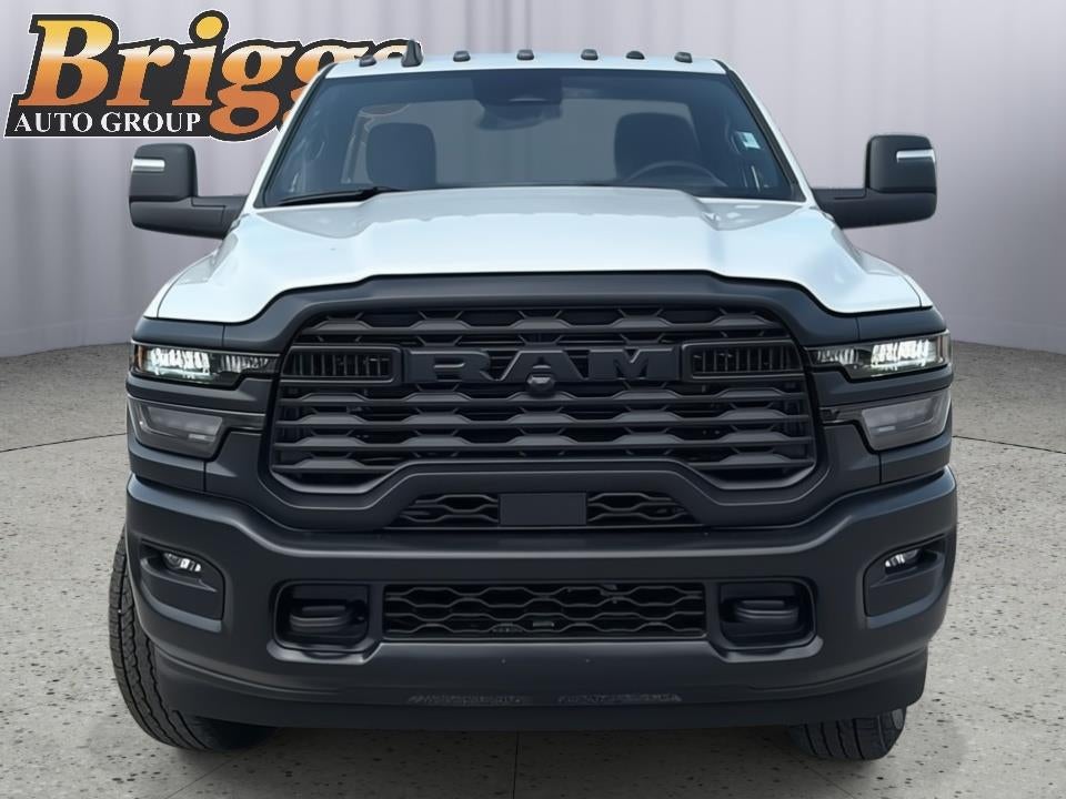 2026 RAM Ram 3500 Chassis Cab RAM 3500 TRADESMAN CHASSIS REGULAR CAB 4X4 60' CA
