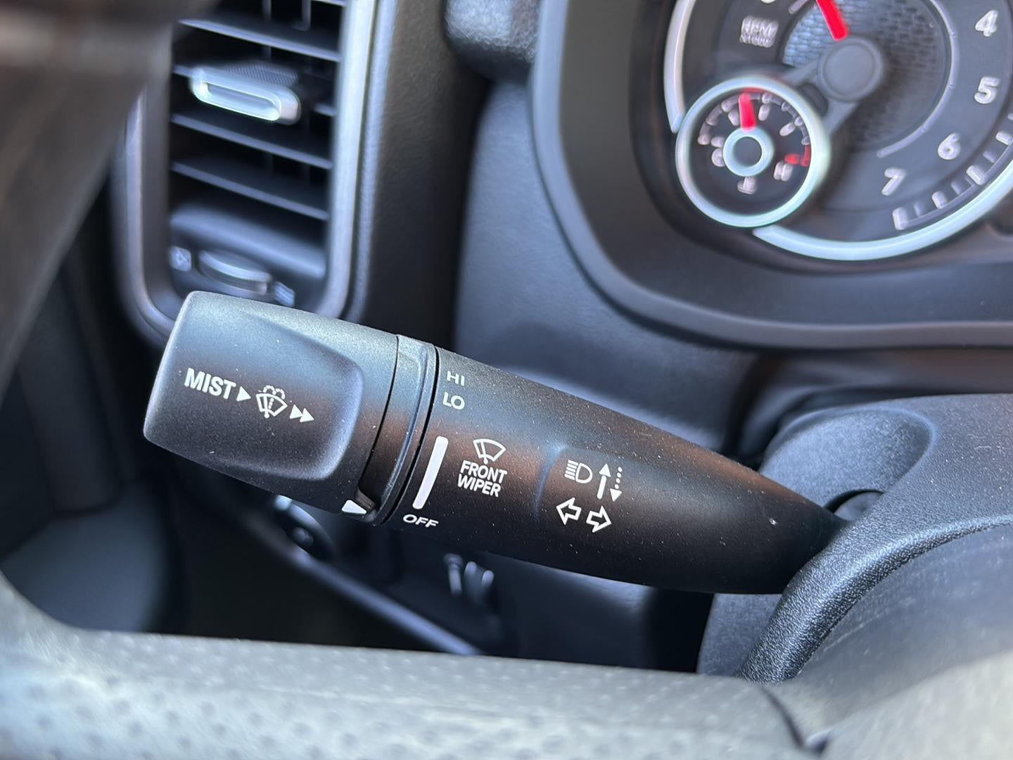 2026 RAM Ram 3500 Chassis Cab RAM 3500 TRADESMAN CHASSIS REGULAR CAB 4X4 84' CA