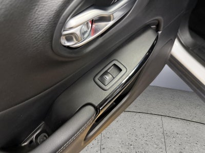 2023 Jeep Cherokee Altitude Lux 4x4