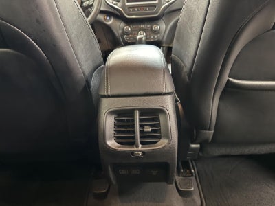 2023 Jeep Cherokee Altitude Lux 4x4