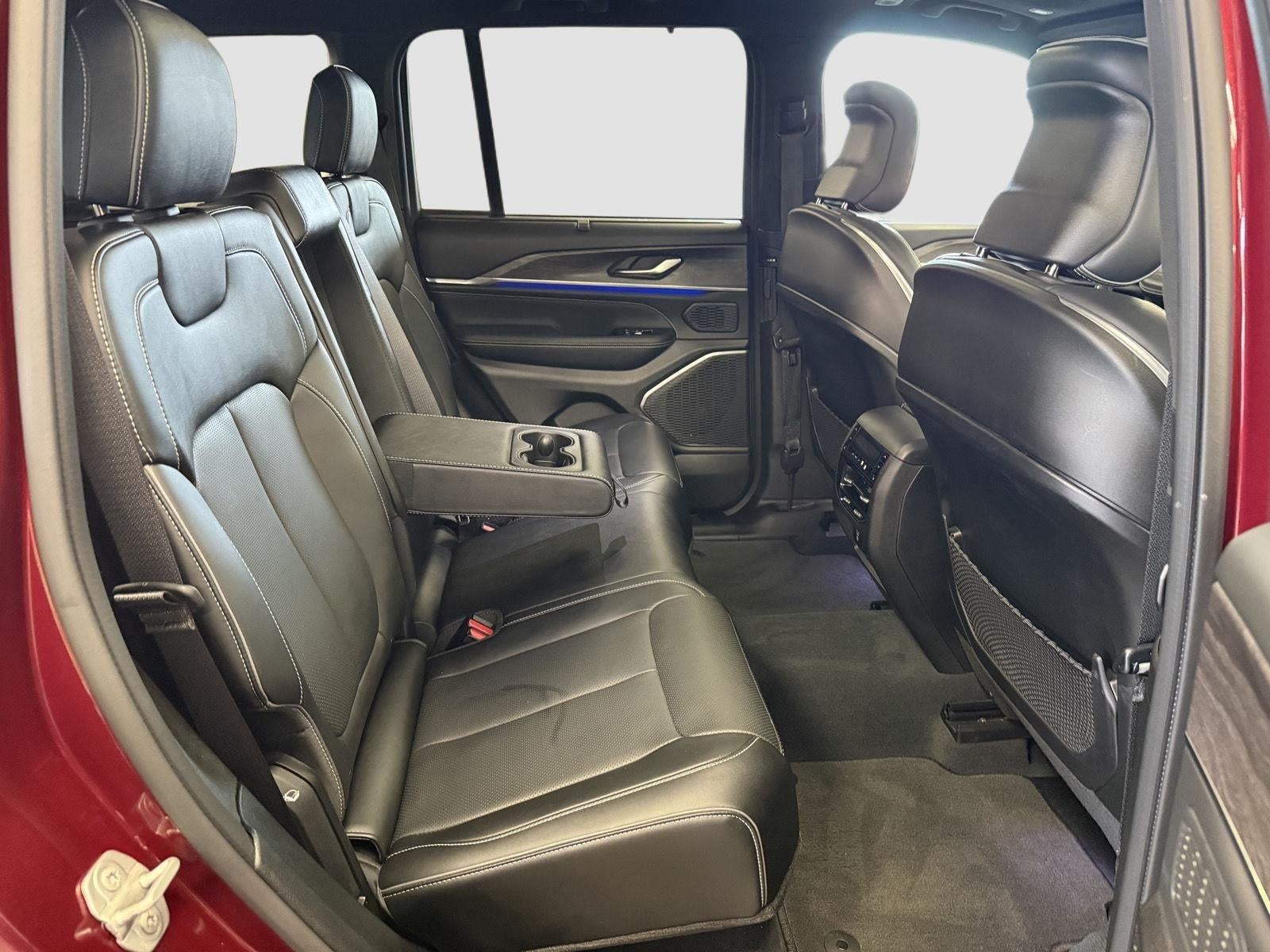 2023 Jeep Grand Cherokee Overland 4x4