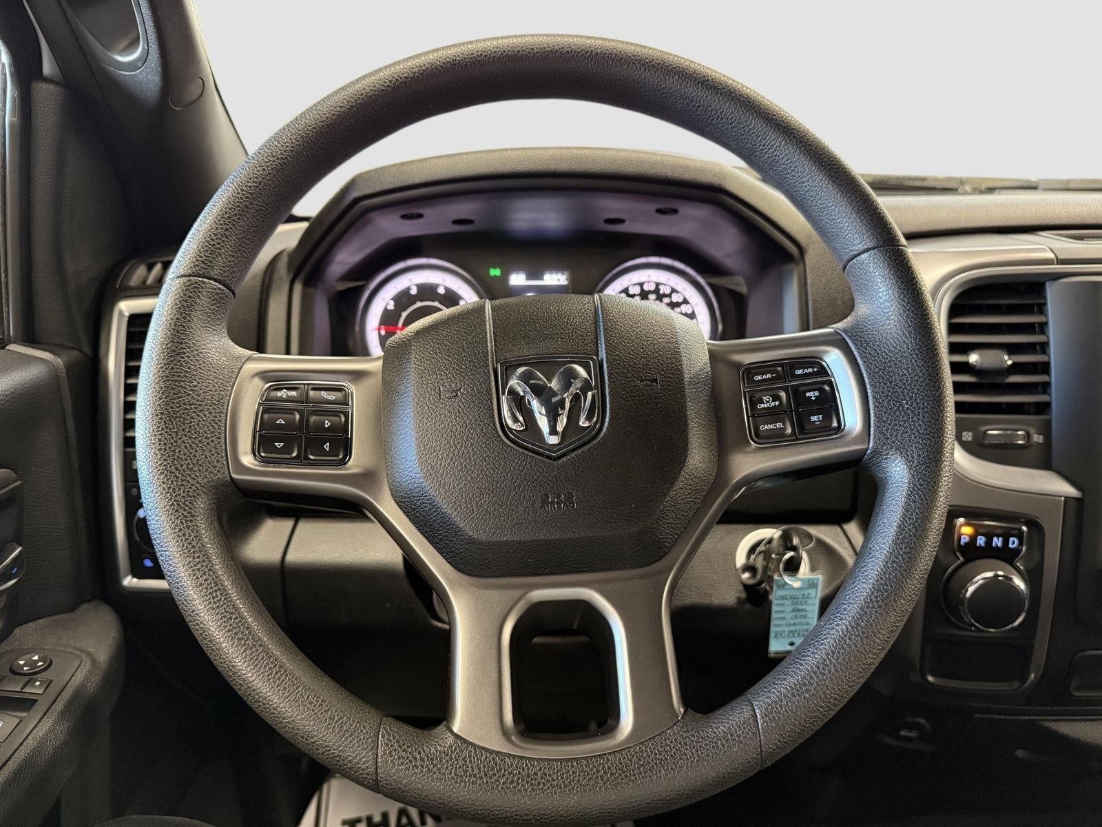 2024 RAM 1500 Classic Warlock Crew Cab 4x2 5'7' Box