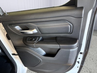 2026 RAM 1500 RAM 1500 TRADESMAN QUAD CAB 4X4 6'4' BOX