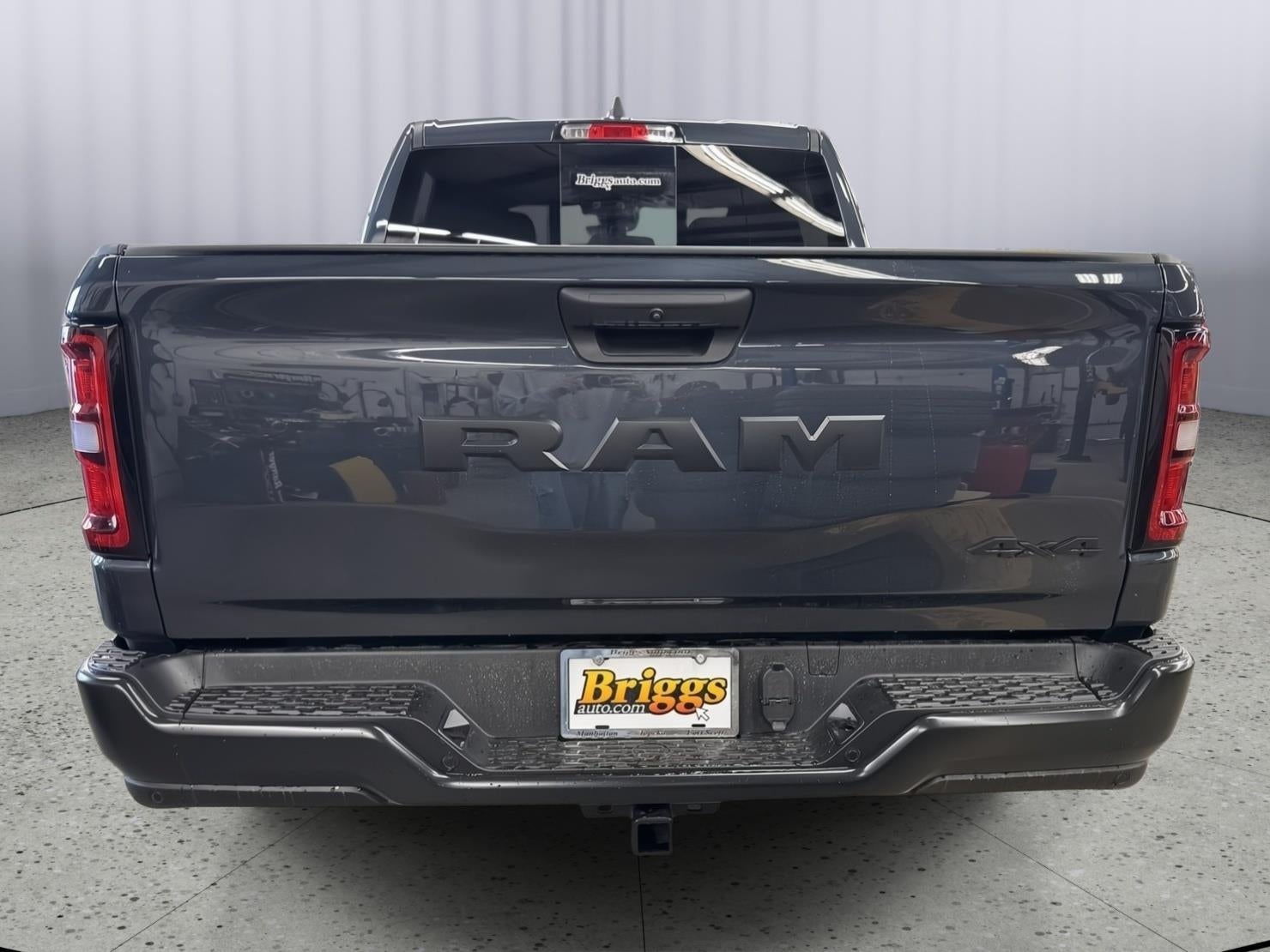 2026 RAM Ram 1500 RAM 1500 TRADESMAN CREW CAB 4X4 5'7' BOX