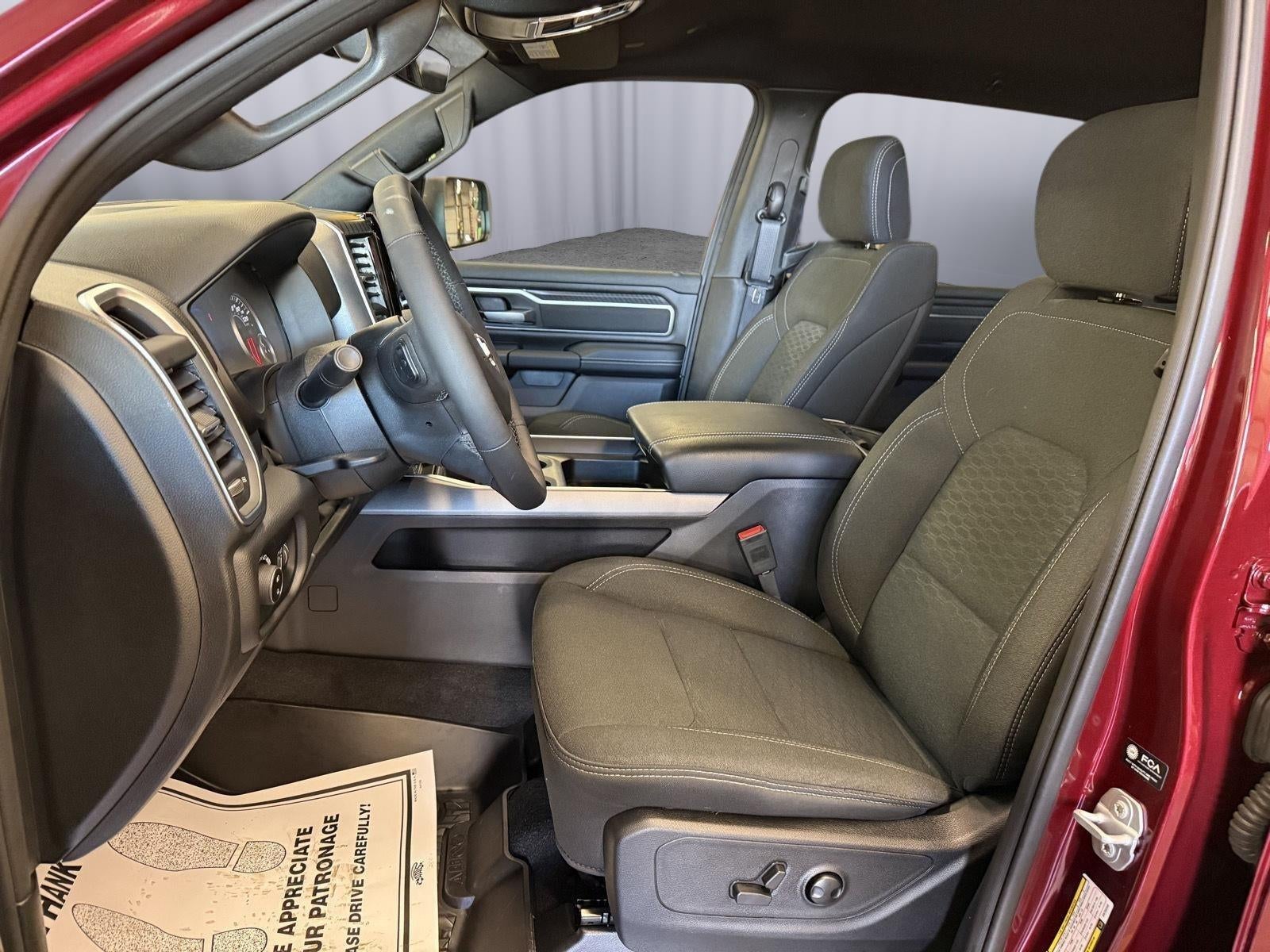 2025 RAM 1500 Big Horn Crew Cab 4x4 5'7' Box