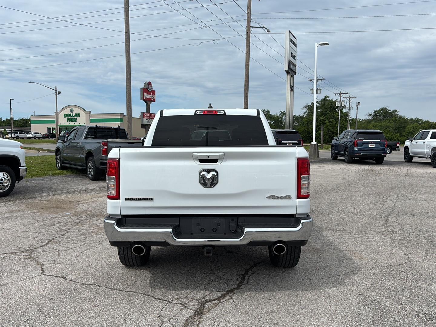 2022 RAM 1500 Big Horn Crew Cab 4x4 5'7' Box