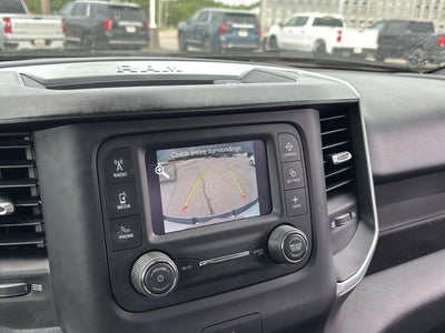 2022 RAM 1500 Big Horn Crew Cab 4x4 5'7' Box