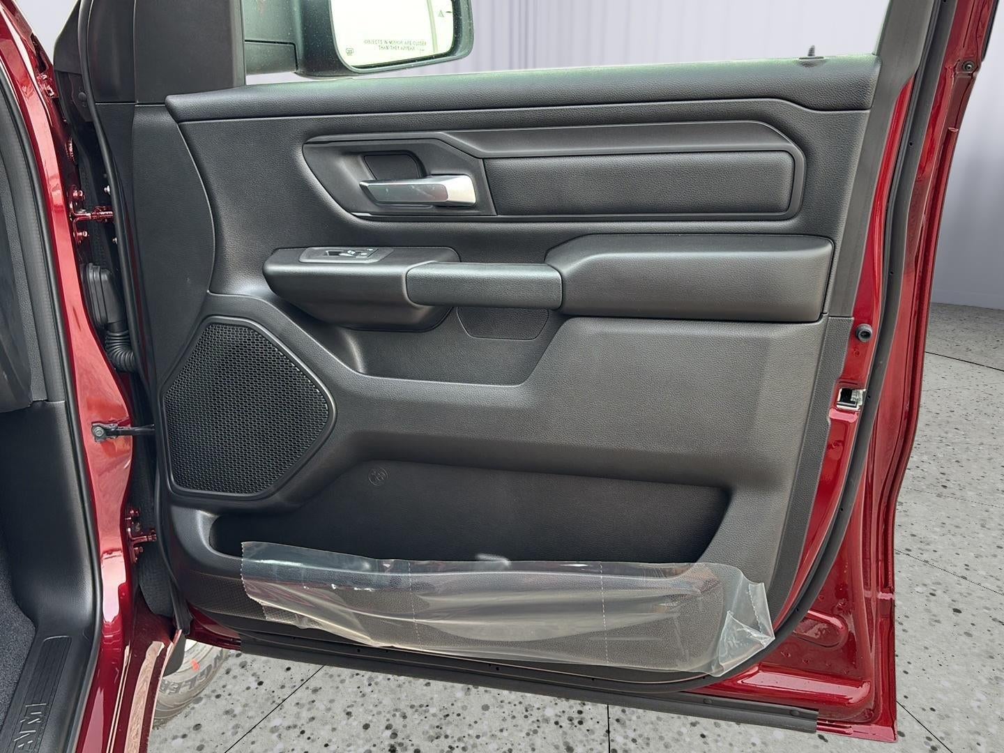 2026 RAM Ram 1500 Tradesman Crew Cab 4x4 5'7' Box