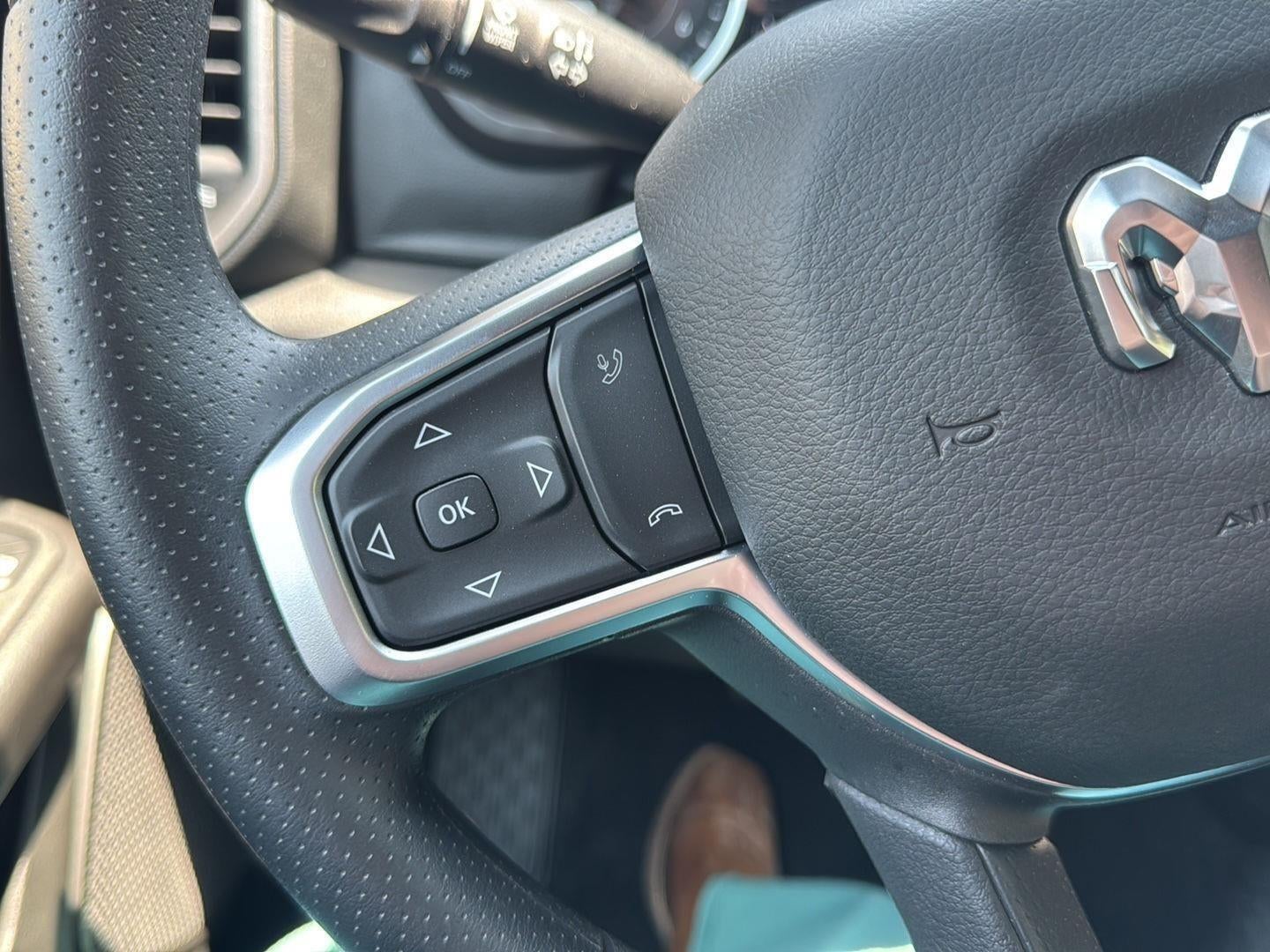 2025 RAM Ram 1500 RAM 1500 WARLOCK CREW CAB 4X4 5'7' BOX