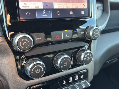 2026 RAM Ram 1500 Tradesman Crew Cab 4x4 5'7' Box