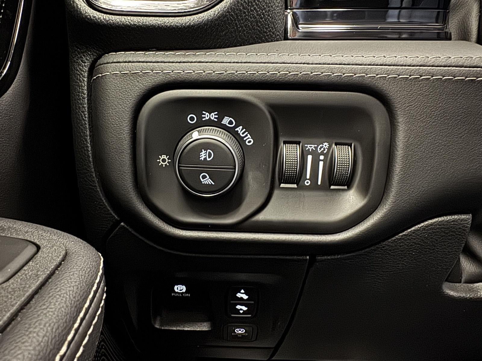 2026 RAM Ram 1500 RAM 1500 LIMITED CREW CAB 4X4 5'7' BOX