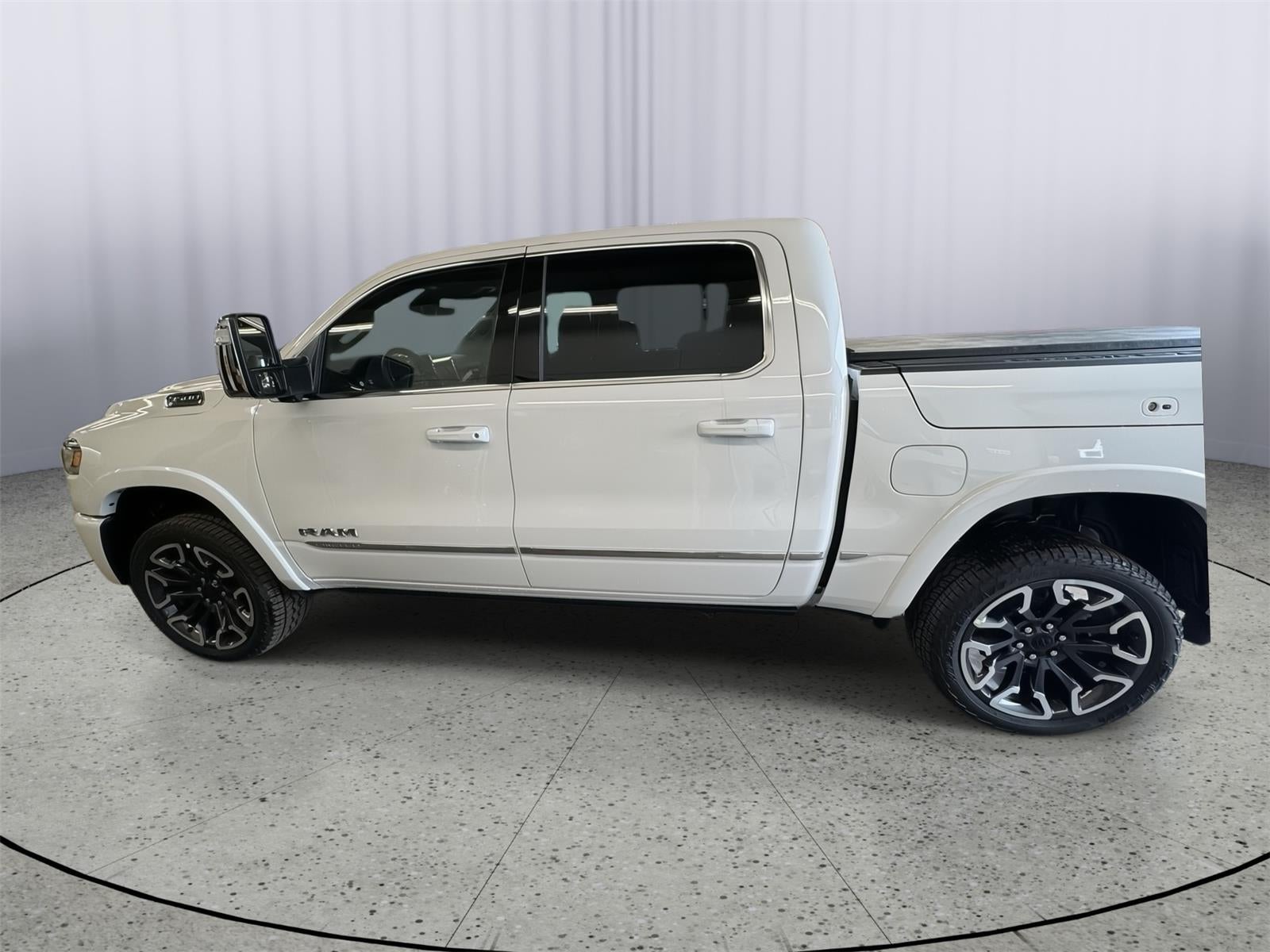 2026 RAM Ram 1500 RAM 1500 LIMITED CREW CAB 4X4 5'7' BOX