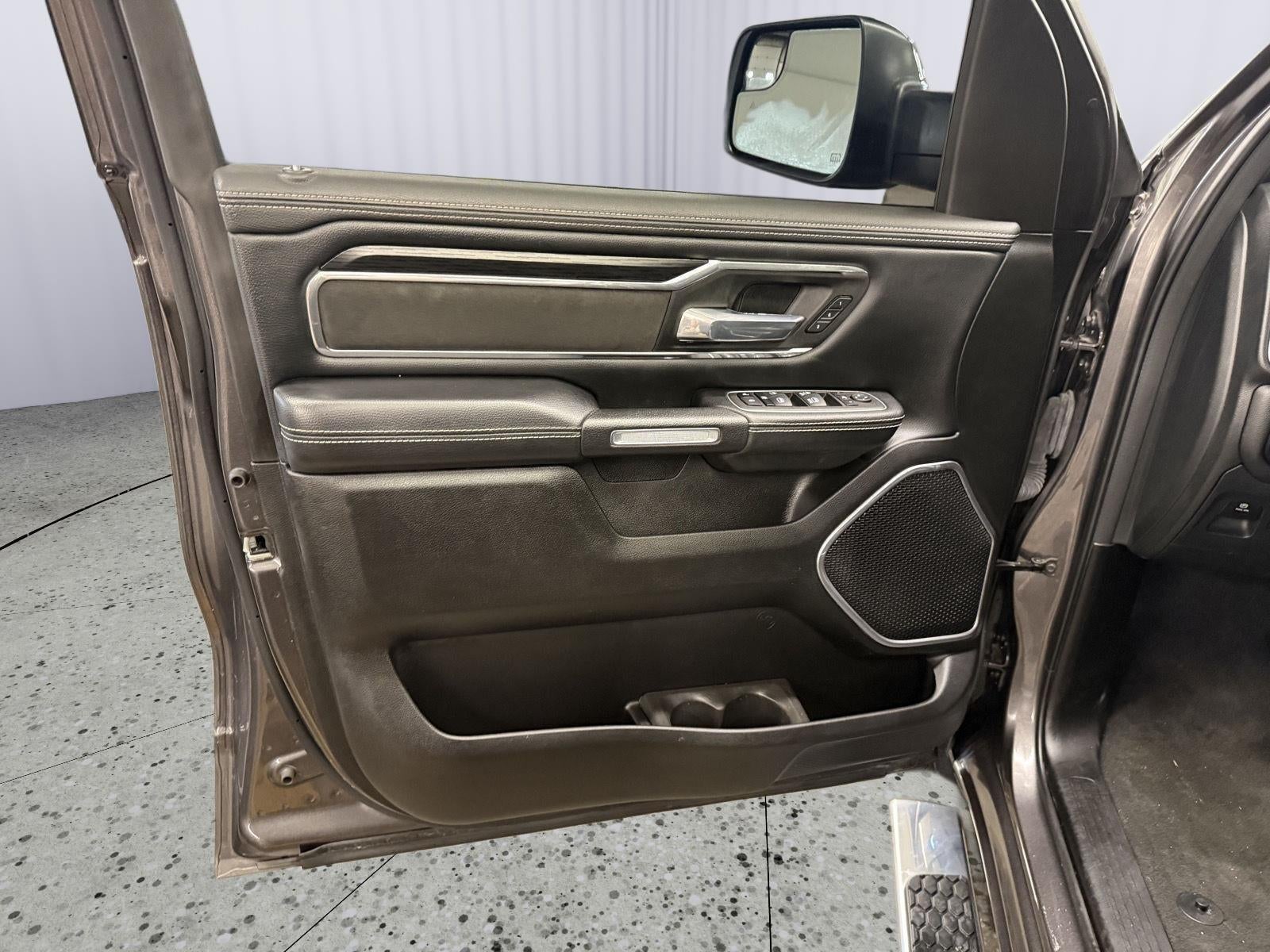 2023 RAM 1500 Laramie Crew Cab 4x4 5'7' Box