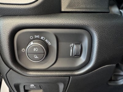 2026 RAM Ram 1500 RAM 1500 EXPRESS CREW CAB 4X4 6'4' BOX