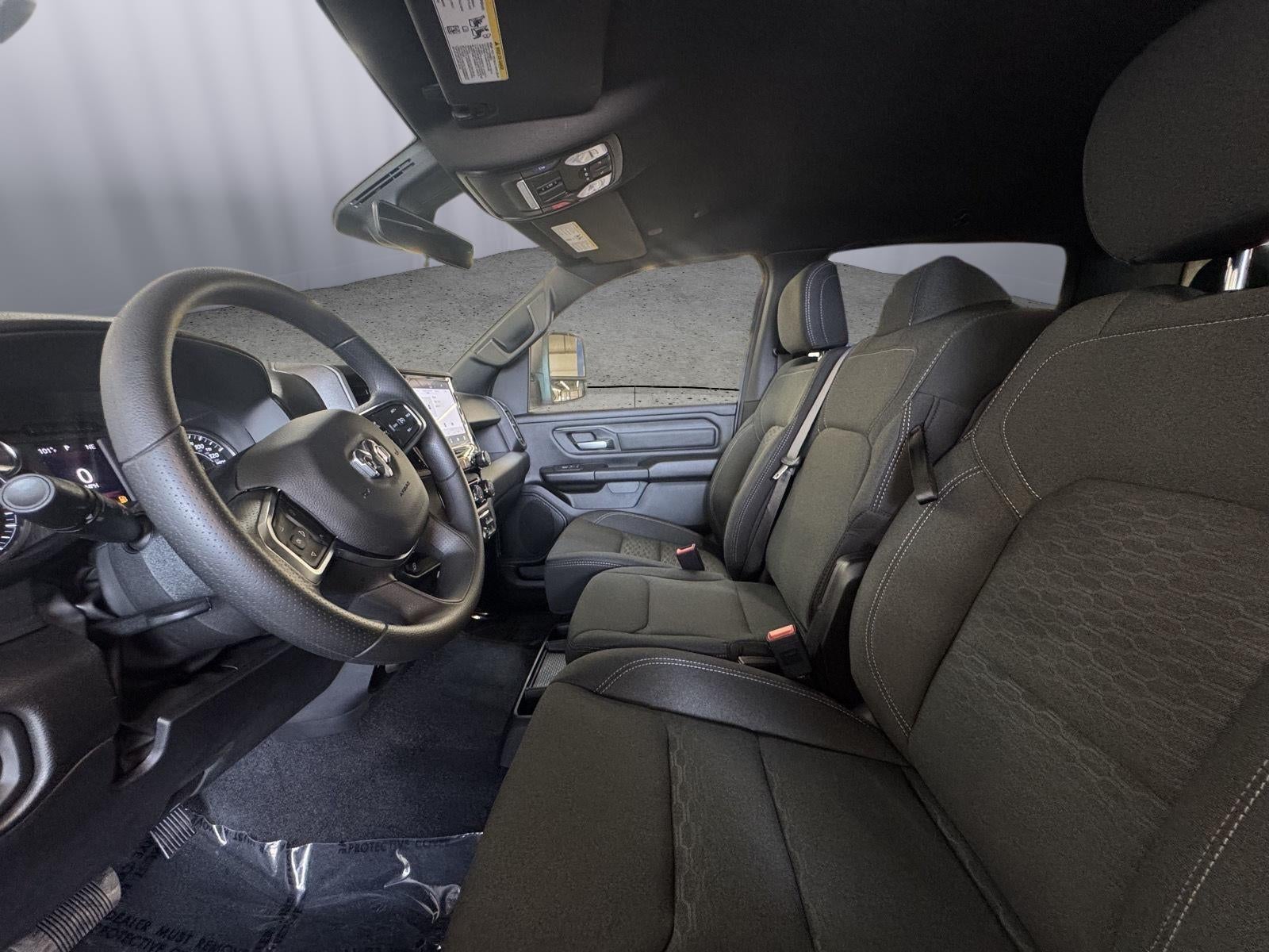 2026 RAM Ram 1500 RAM 1500 EXPRESS CREW CAB 4X4 6'4' BOX