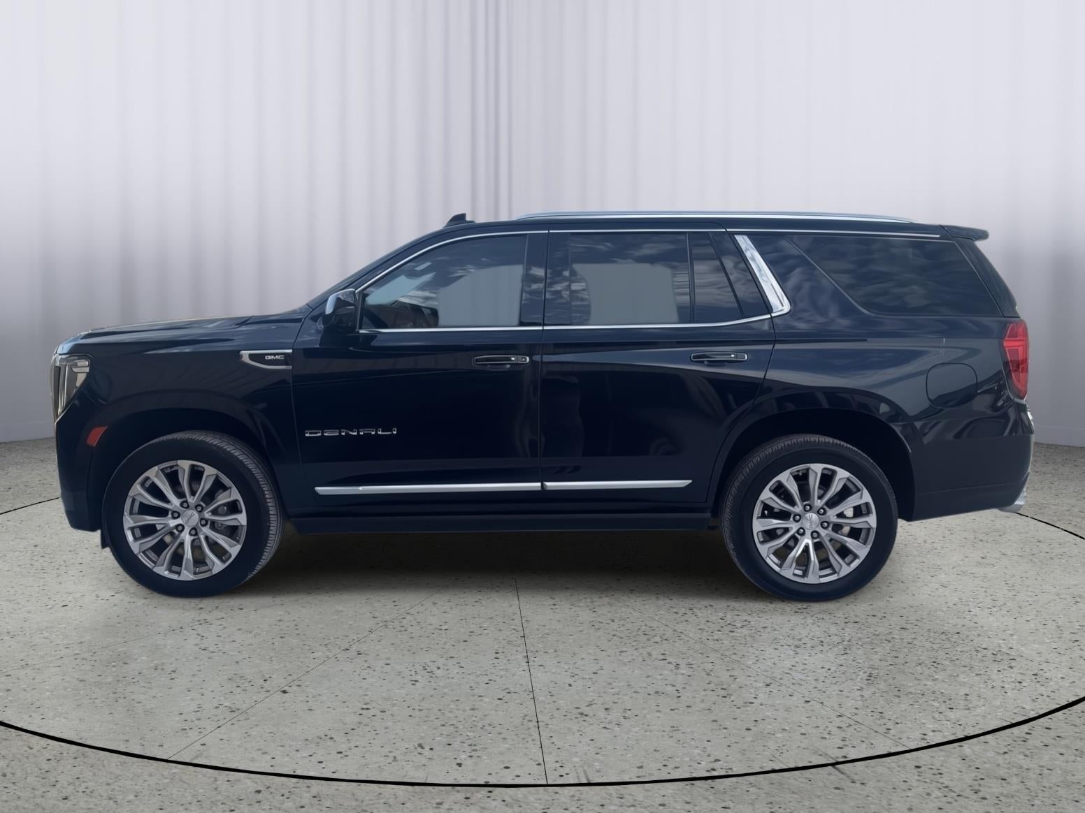 2022 GMC Yukon 4WD Denali