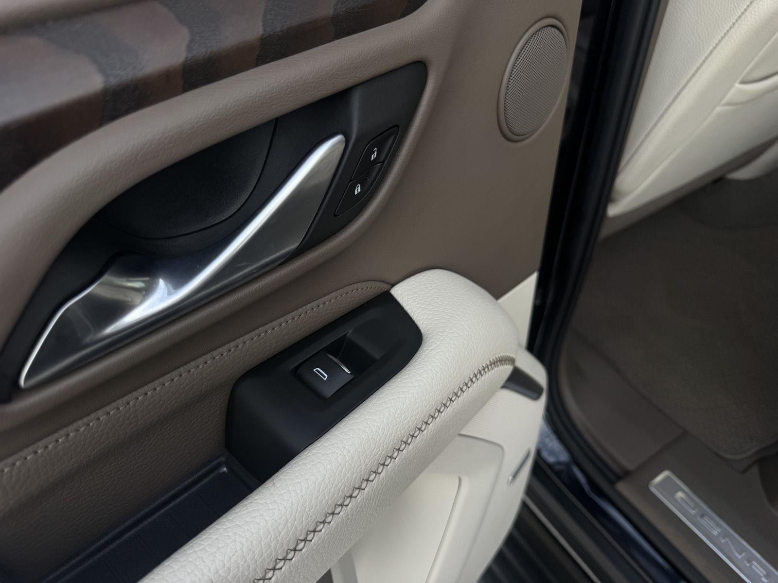 2022 GMC Yukon 4WD Denali