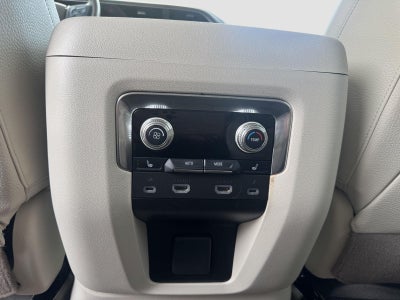 2022 GMC Yukon 4WD Denali