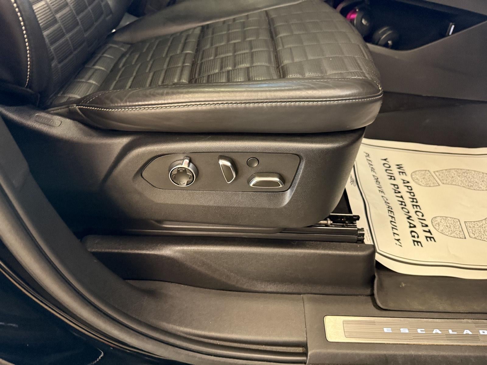 2022 Cadillac Escalade 4WD Sport Platinum