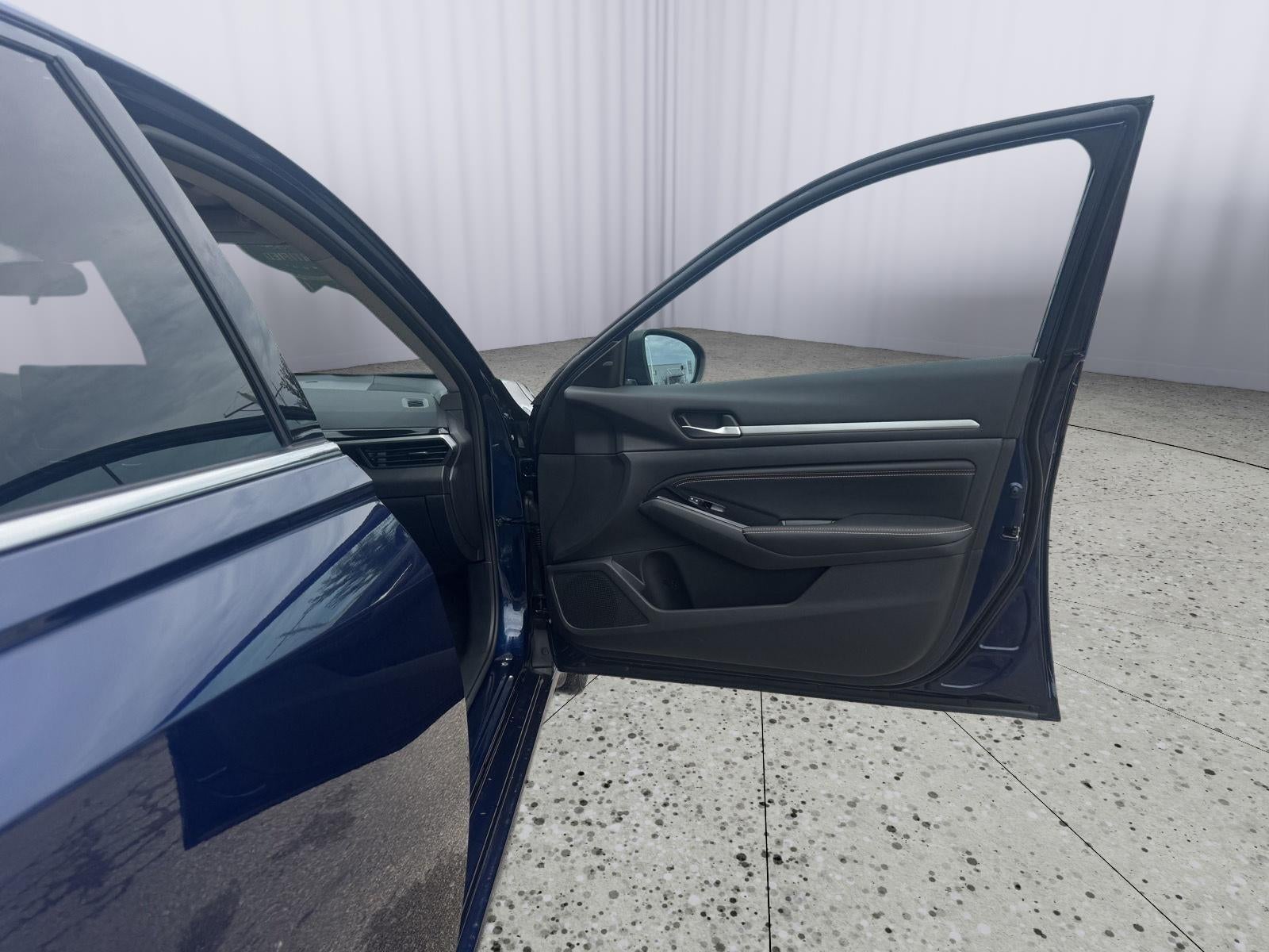 2023 Nissan Altima SR Intelligent AWD