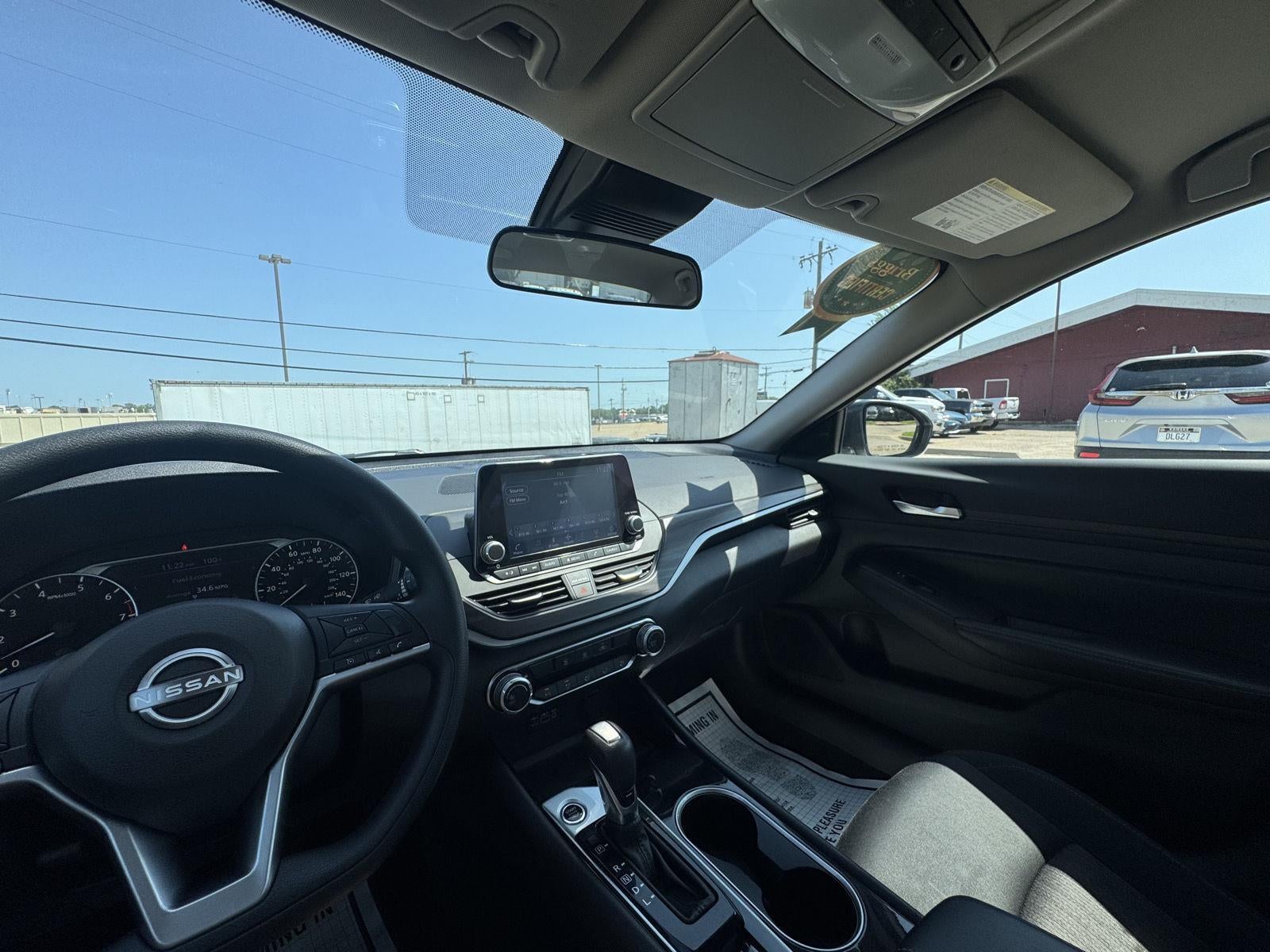 2024 Nissan Altima SV FWD
