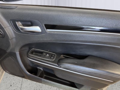 2019 Chrysler 300 300S