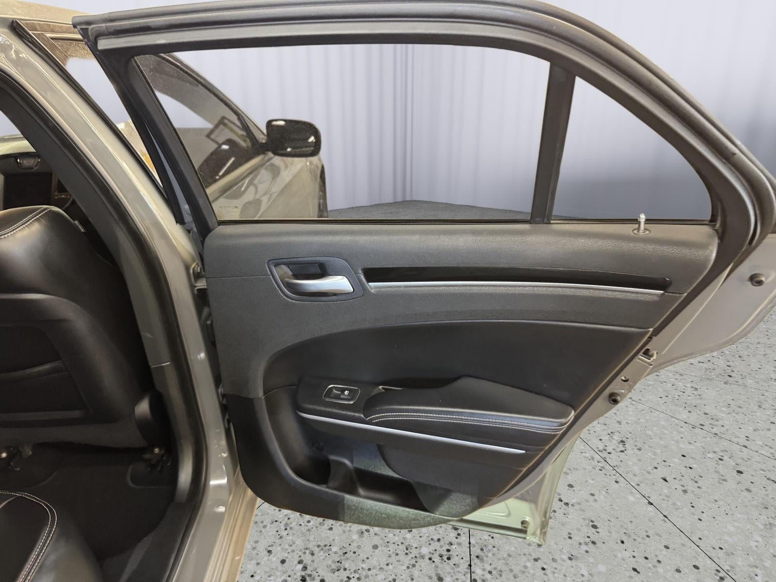 2019 Chrysler 300 300S