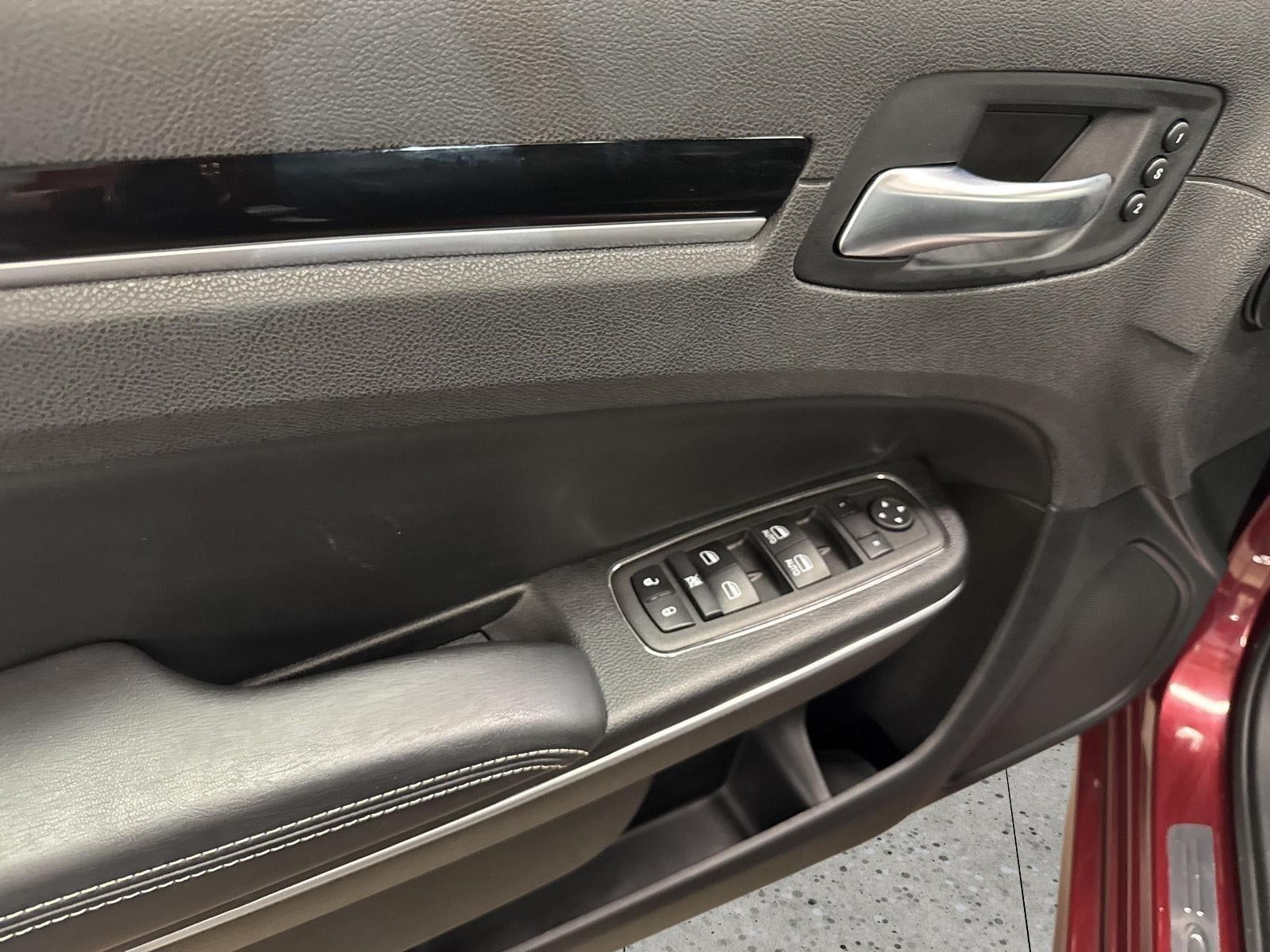 2023 Chrysler 300 300S