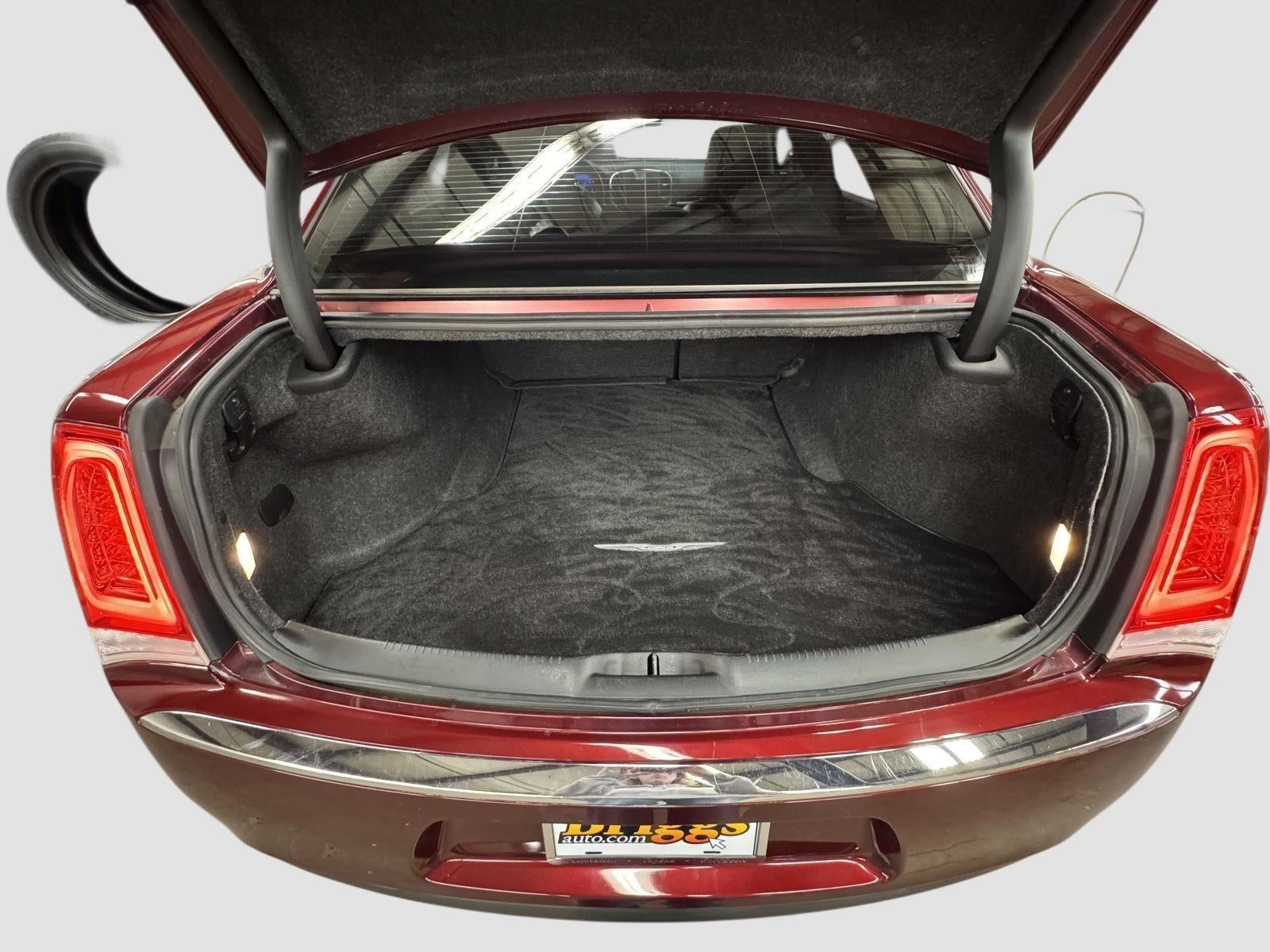 2016 Chrysler 300 Limited