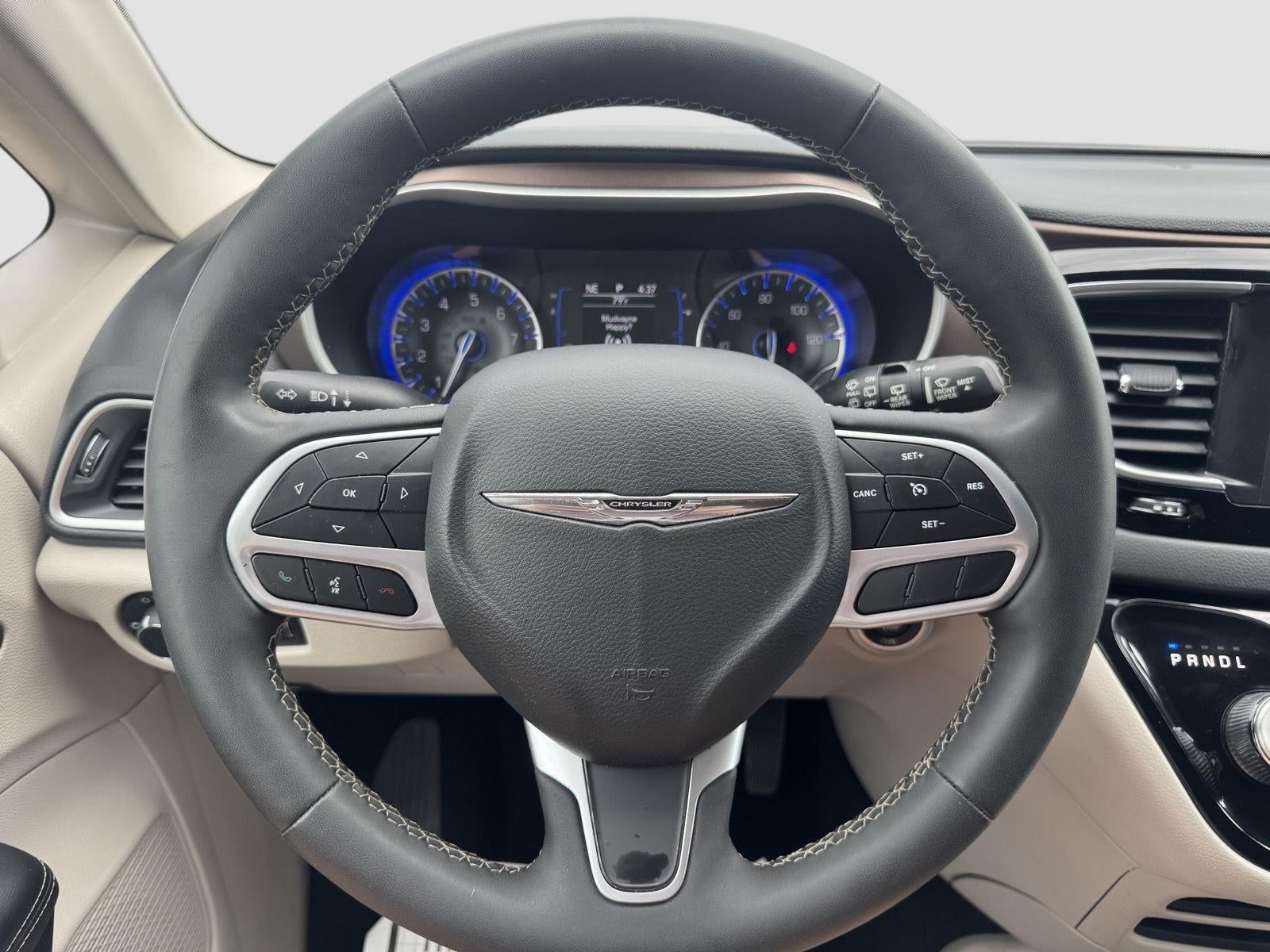 2023 Chrysler Voyager LX