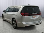 2024 Chrysler Pacifica Select
