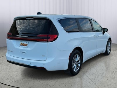 2024 Chrysler Pacifica Touring L AWD