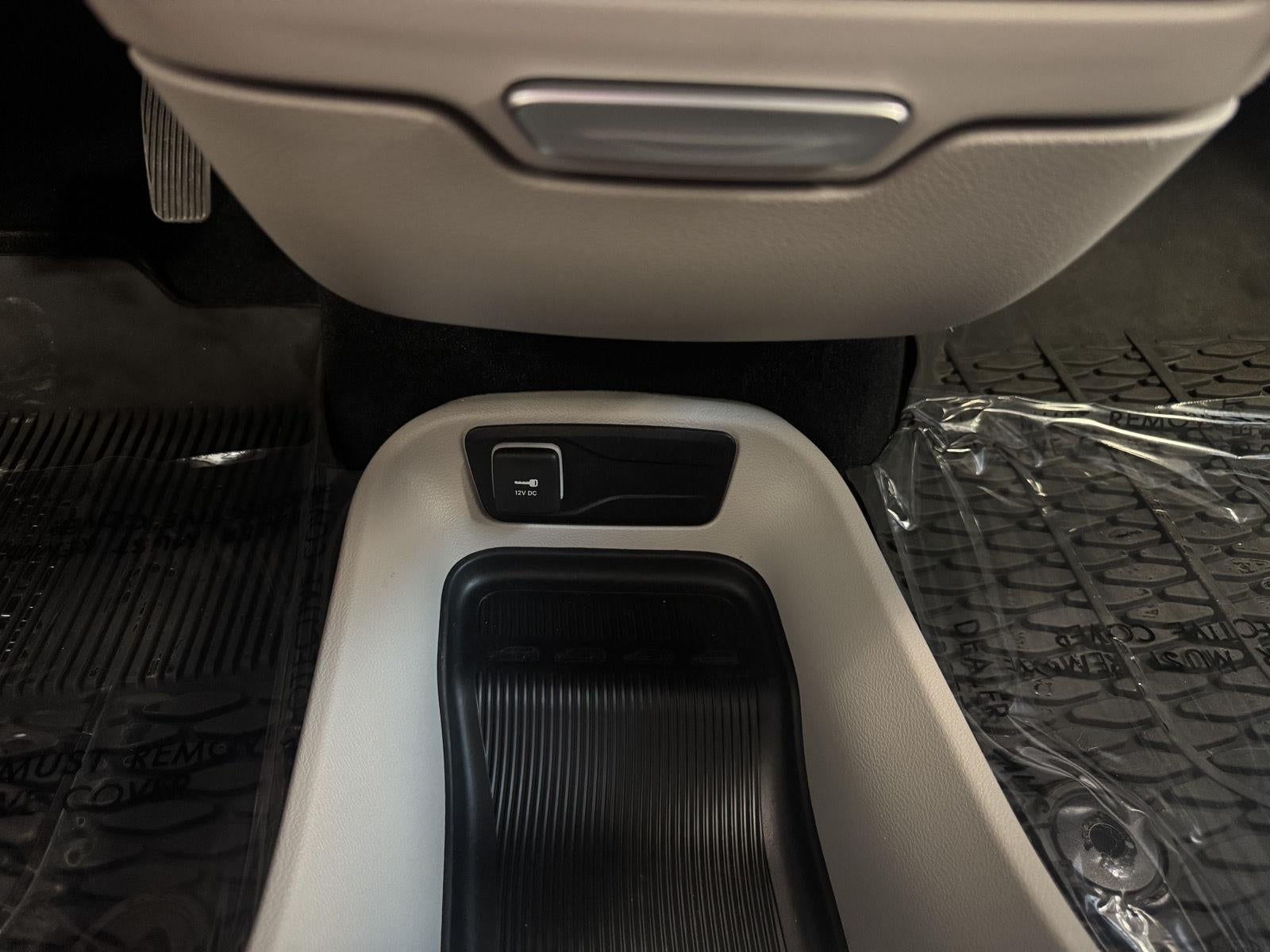 2024 Chrysler Pacifica Touring L AWD
