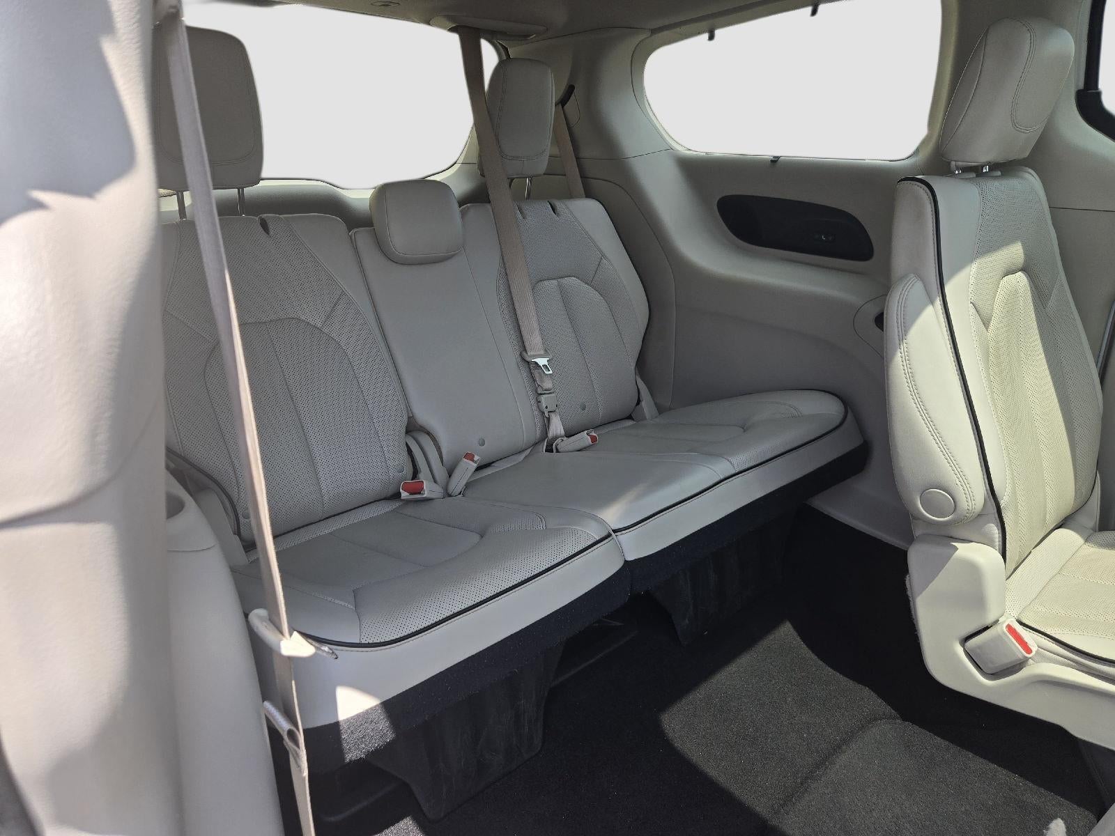 2021 Chrysler Pacifica Limited AWD