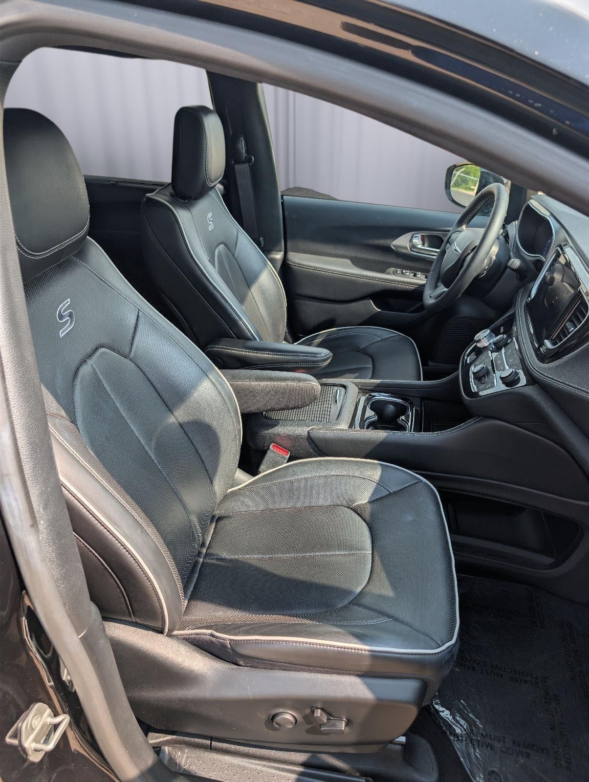 2024 Chrysler Pacifica Limited AWD