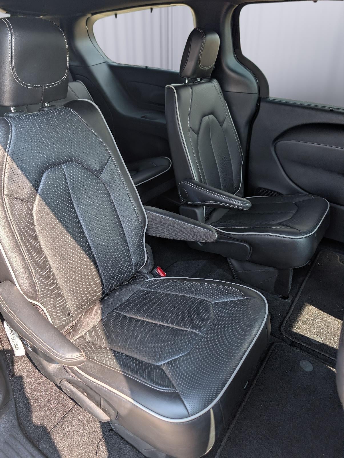 2024 Chrysler Pacifica Limited AWD