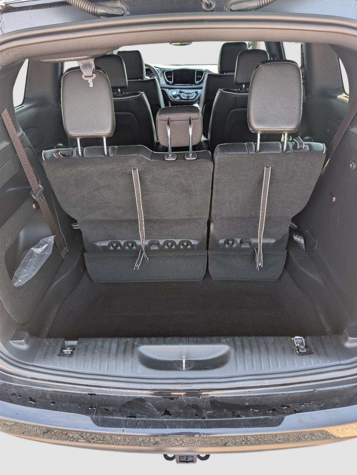 2024 Chrysler Pacifica Limited AWD