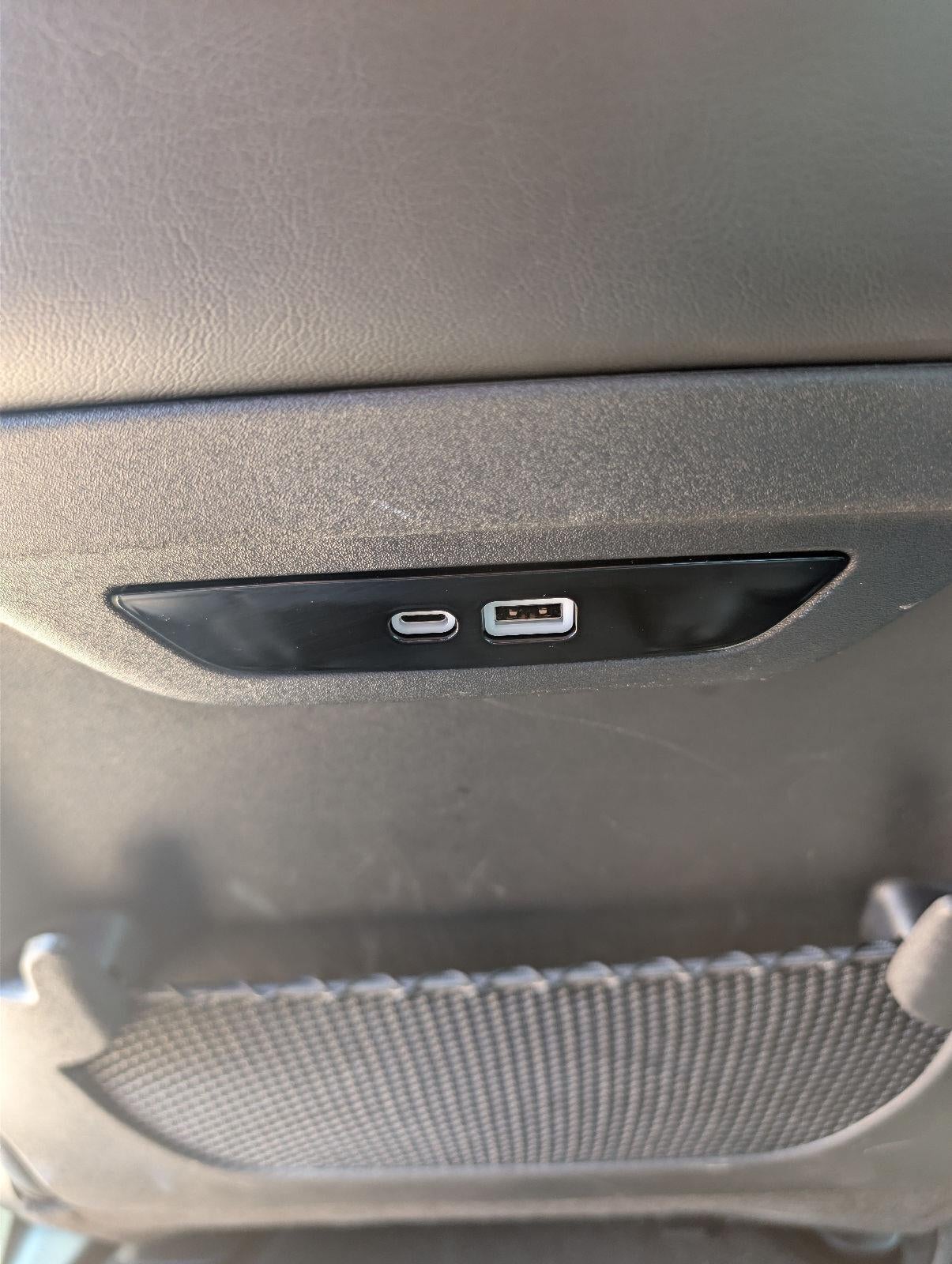 2024 Chrysler Pacifica Limited AWD