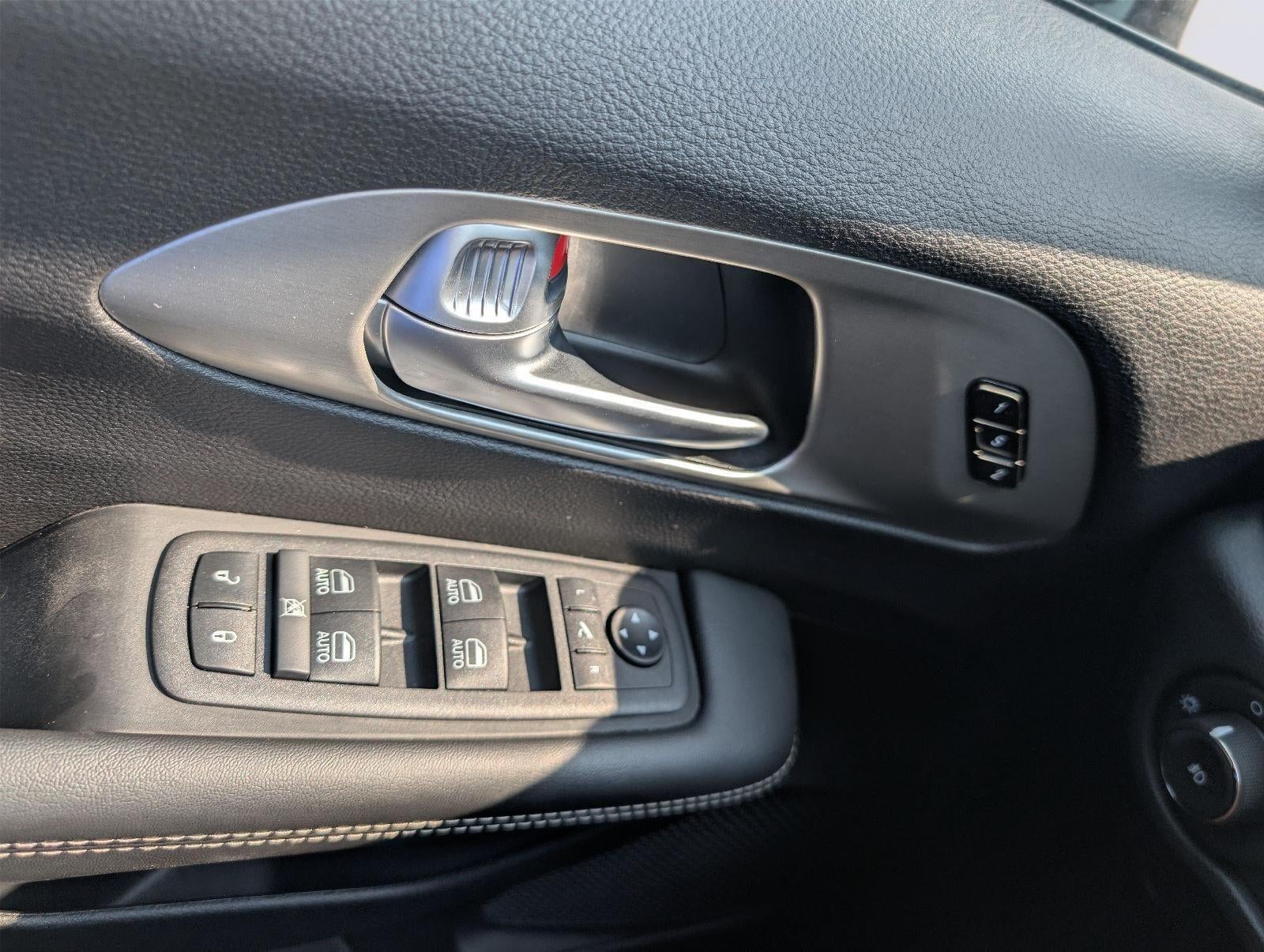 2024 Chrysler Pacifica Limited AWD