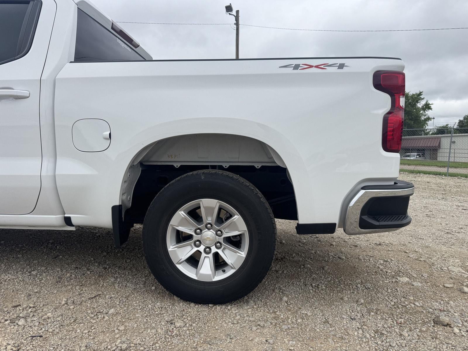 2023 Chevrolet Silverado 1500 4WD Crew Cab Standard Bed LT