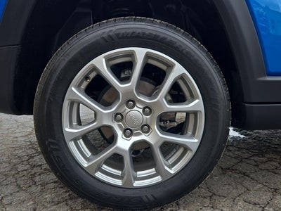 2023 Jeep Compass Latitude Lux FWD