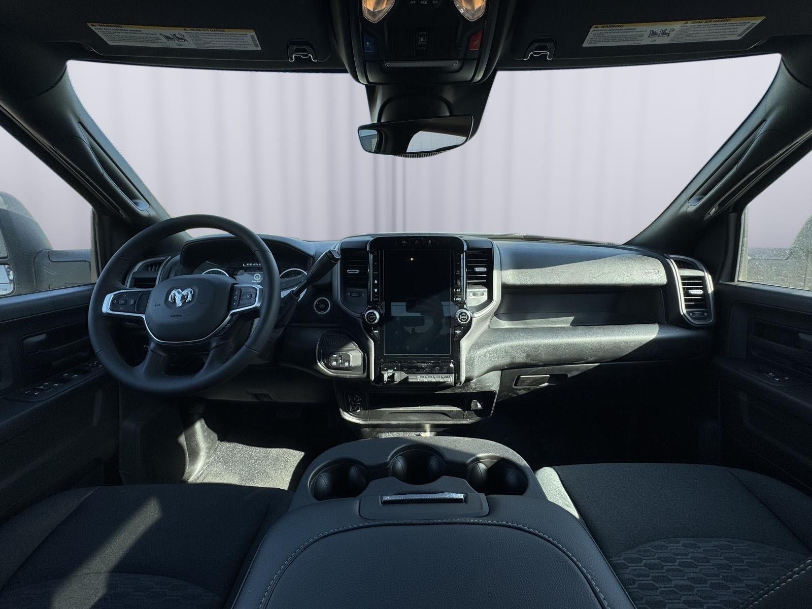 2026 RAM Ram 2500 RAM 2500 BLACK EXPRESS CREW CAB 4X4 6'4' BOX