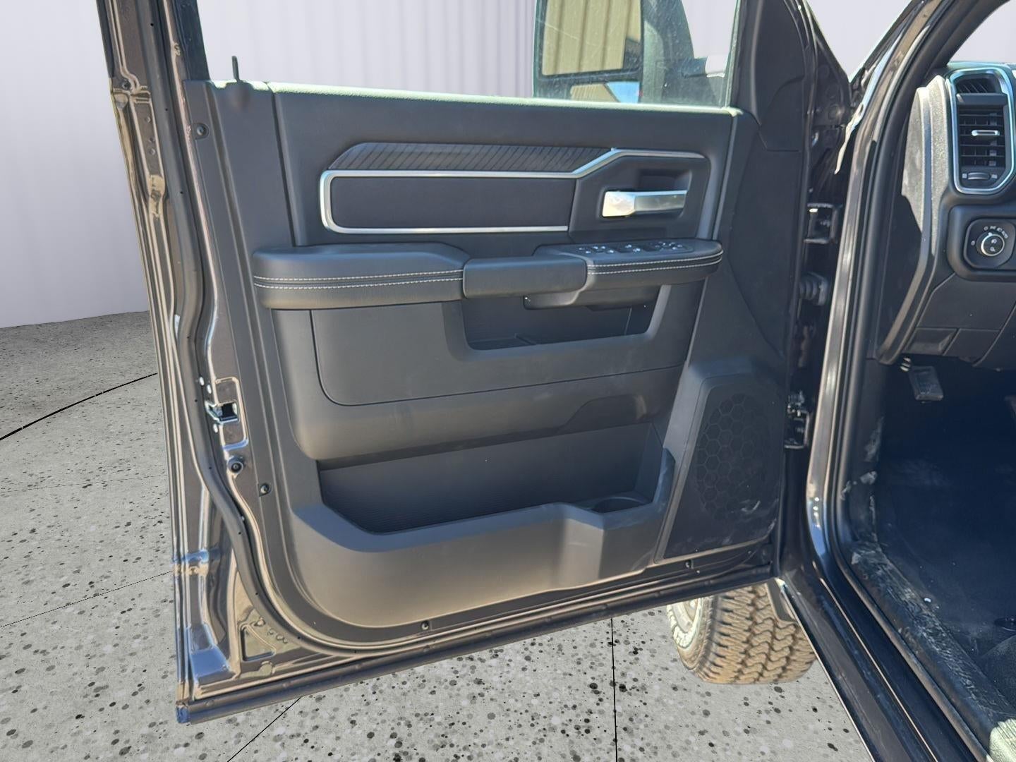 2025 RAM Ram 2500 RAM 2500 BIG HORN CREW CAB 4X4 6'4' BOX